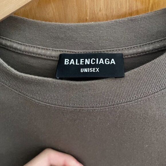 Balenciaga T-SHIRT - Picture 2 of 3